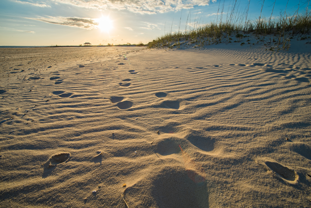 Beaches in Mississippi include Pass Christian Beach.