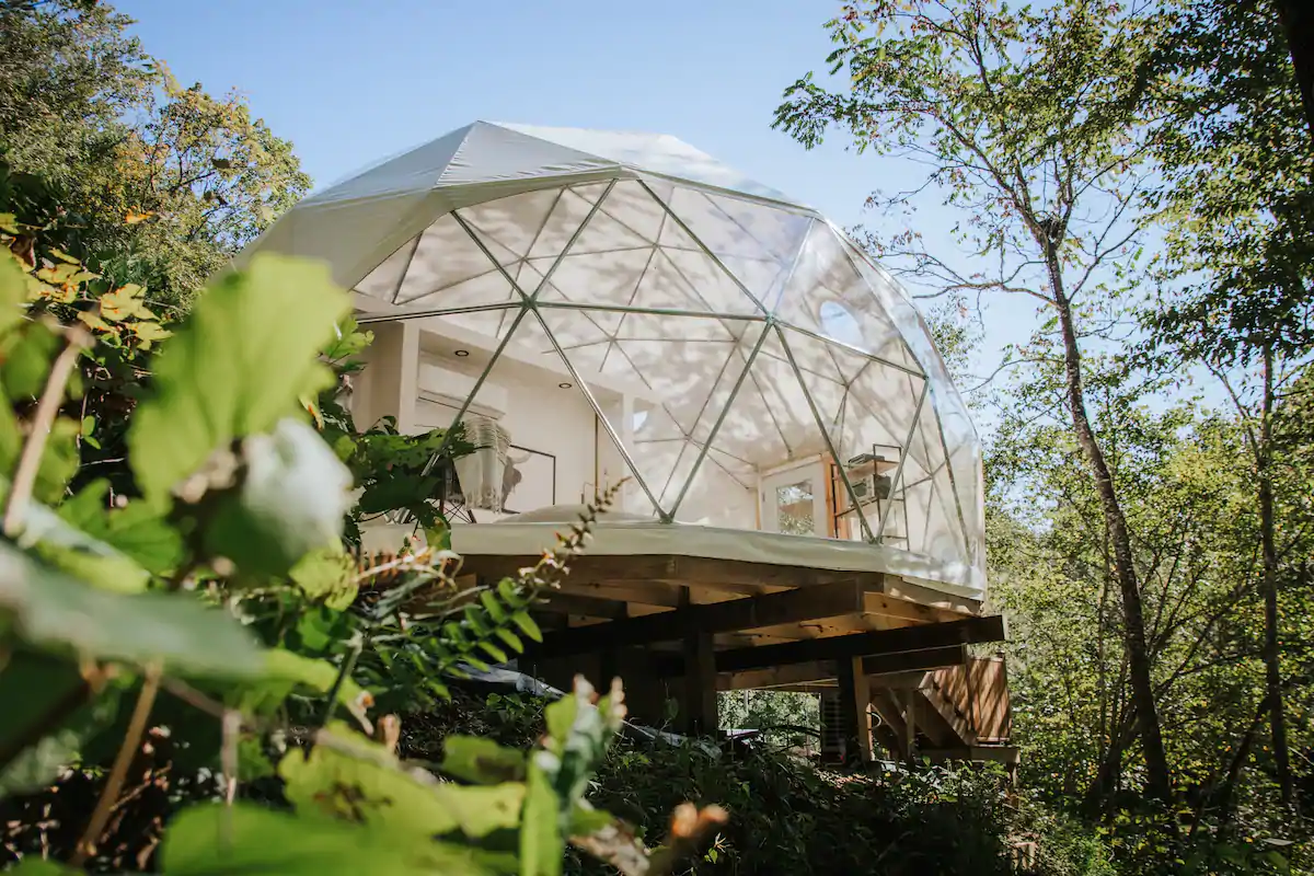 Glamping is one of the most romantic weekend getaways in North Carolina.