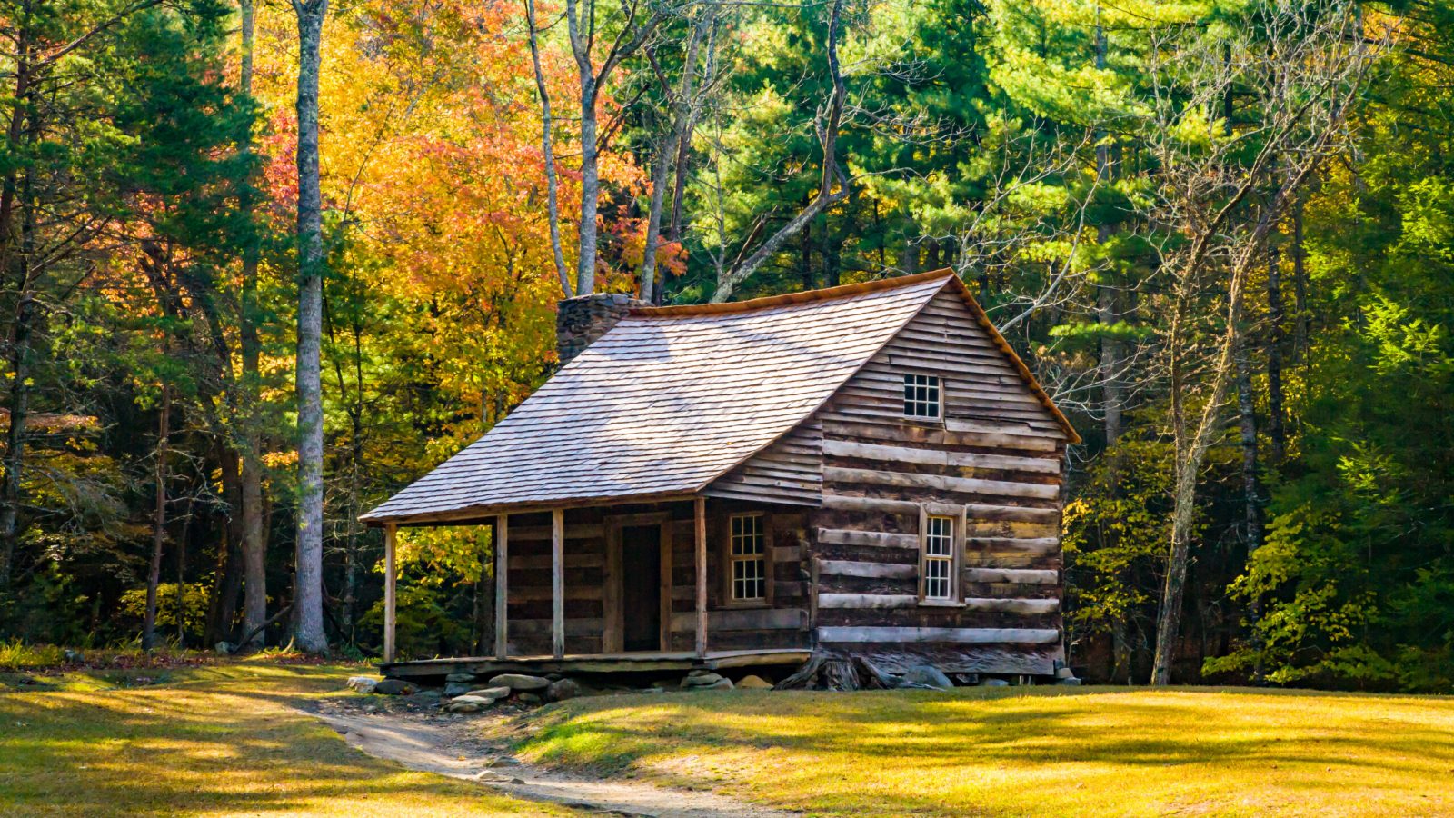 Cades Cove is one of the best things to do in Gatlinburg