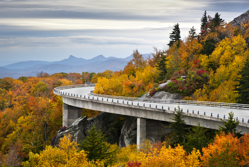 Photo of the Blue Ridge Parkway, one of the best weekend getaways in the South.