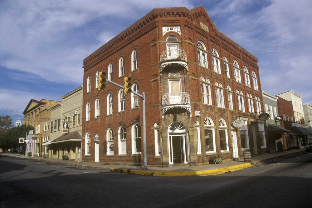 small towns in the Blue Ridge Mountains head to Lewisburg is West Virginia