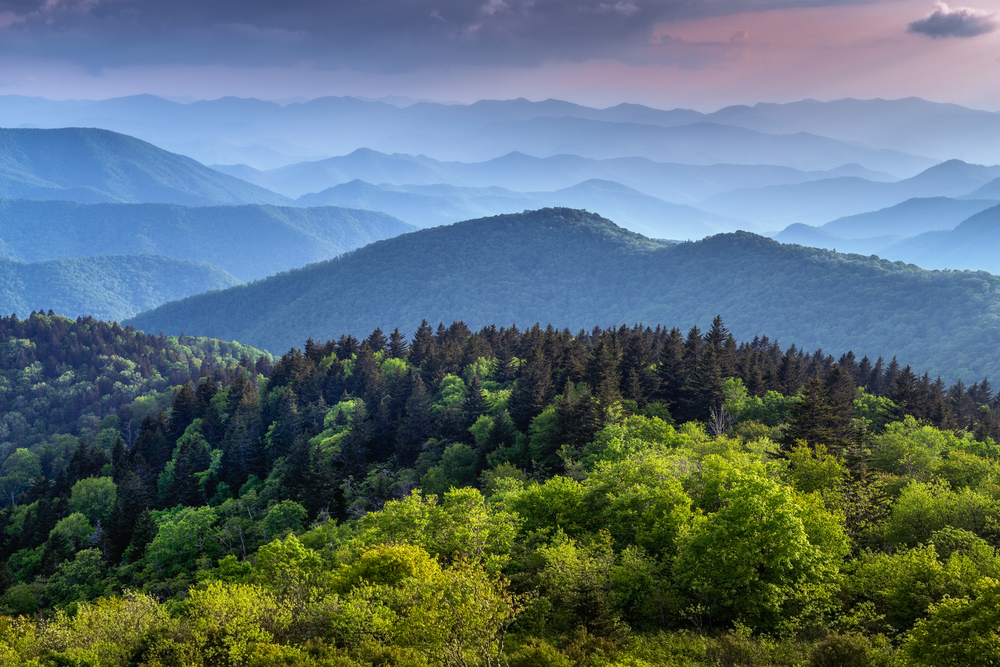 Great Smokey Mountains National Park, Tennessee is one of the most stunning southern national parks the us has to offer