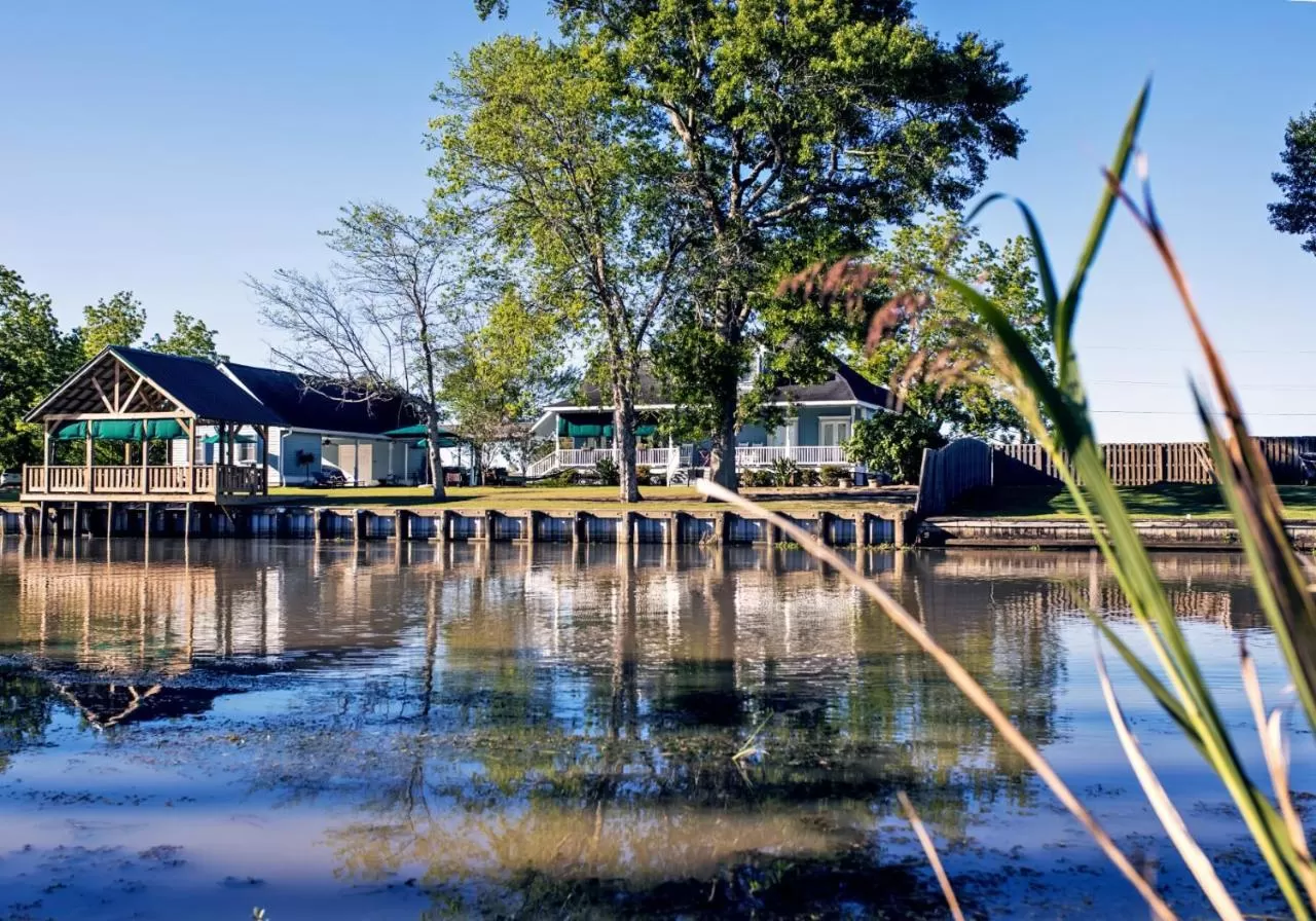 A bayou B&B is a great choice for a weekend getaway in Louisiana.