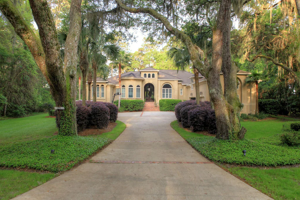 This is a large, luxurious VRBO in Georgia.