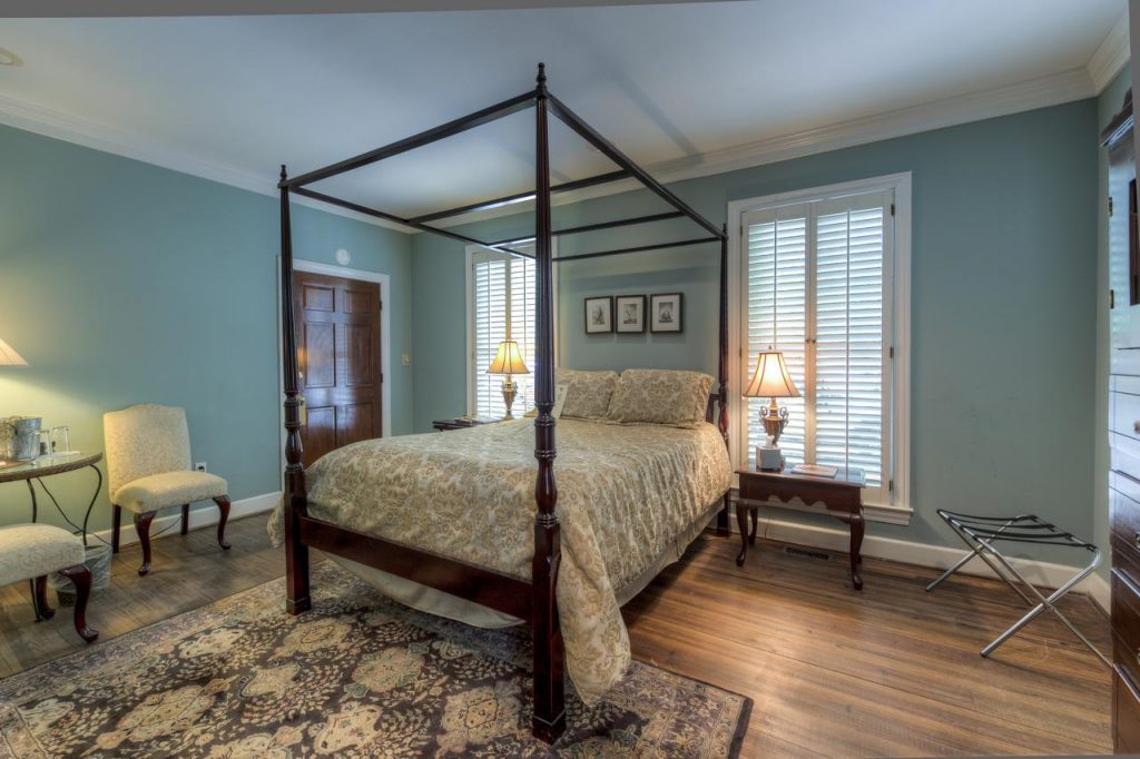 Barksdale House Inn has gorgeous four poster beds that will transport you back in time