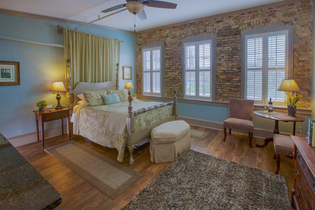 A photo of a VRBO in Charleston that is a romantic suite to vacation at.