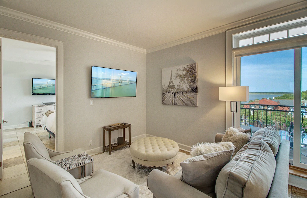 A photo of a VRBO in Charleston with a view of the ocean.