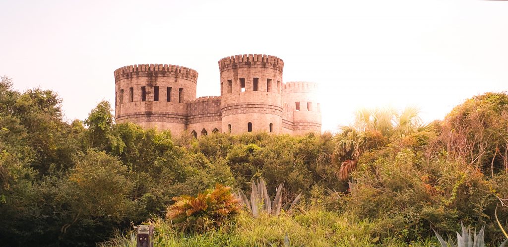 Photo of one of the prettiest castles in the south at sunset