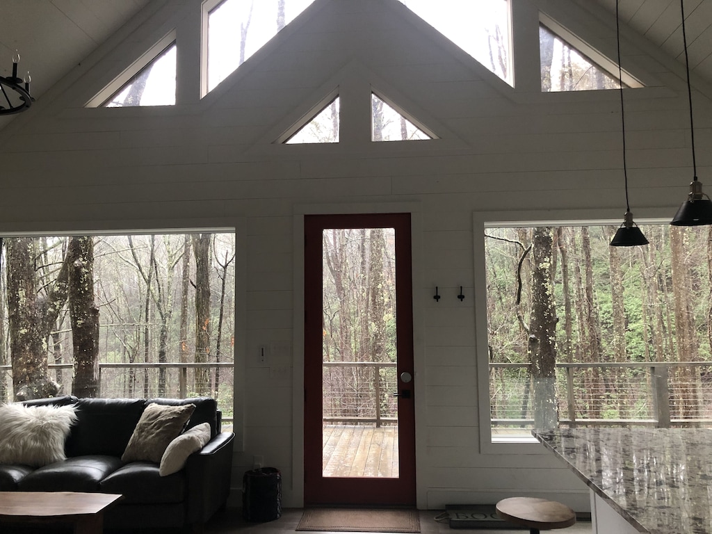 This is one of the treehouses in Georgia that is perfect to curl up and enjoy the view