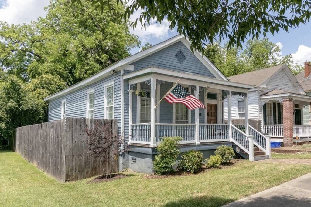 American Cottage, available for rent in Columbus GA.