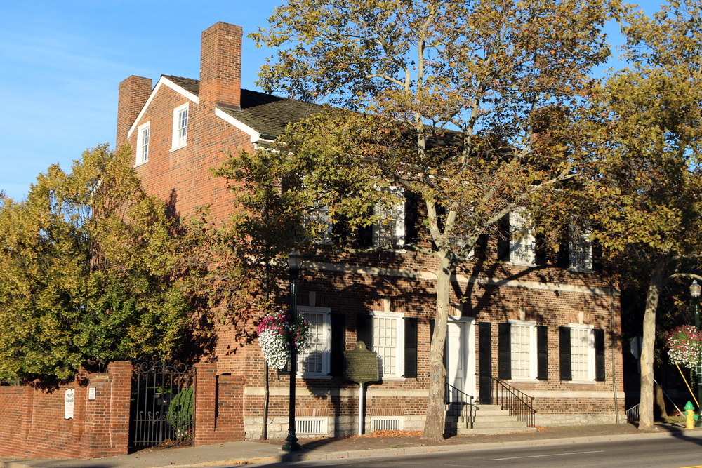 Exterior view of the front of the Mary Todd Lincoln House.