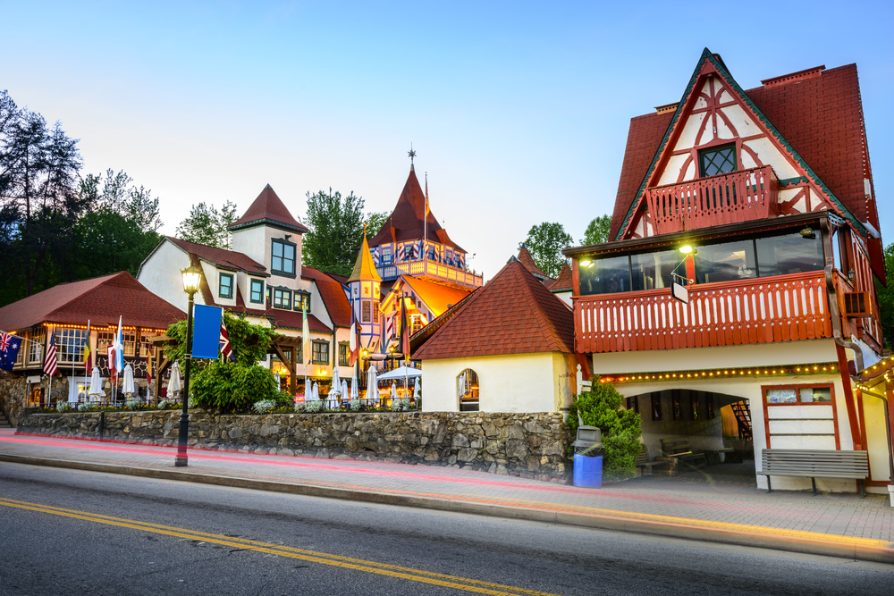 A town in Georgia that is full of Bavarian architecture. It has cobblestone streets and antique style lamp lights. 