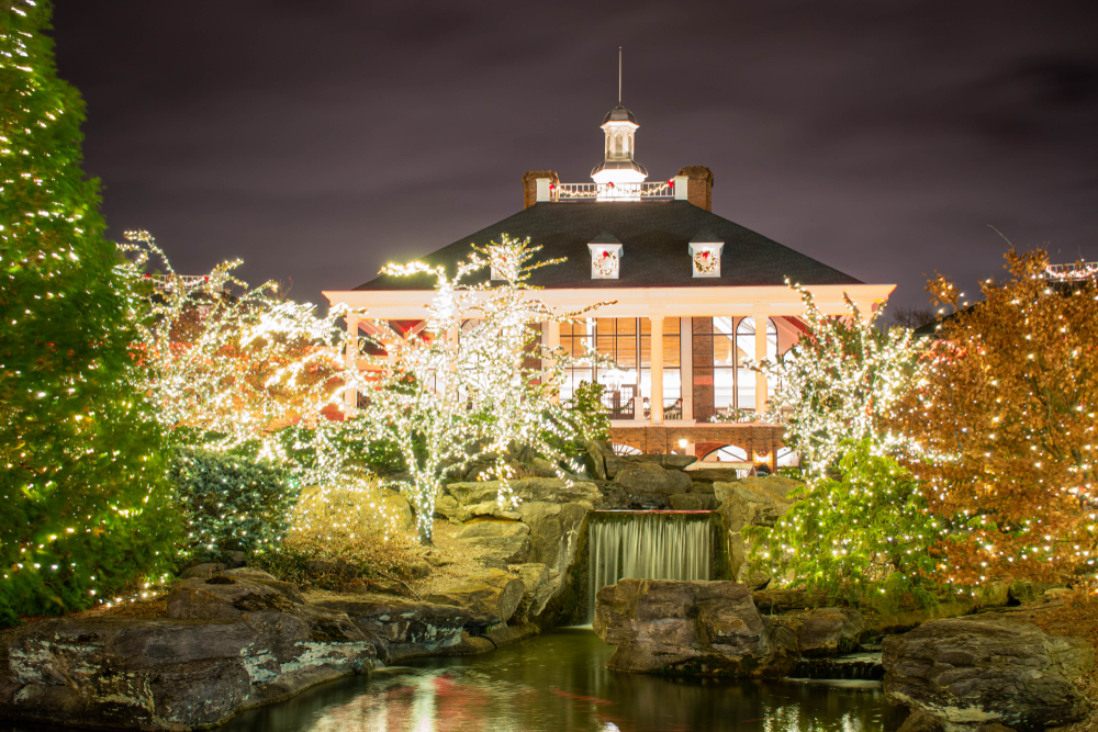 12 Festive Places To Celebrate Christmas In Tennessee - Southern Trippers