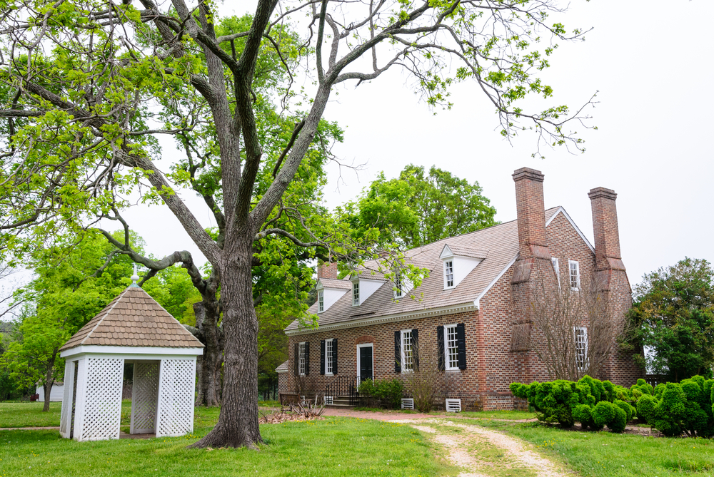 Exterior of the recreated George Washington Birthplace.