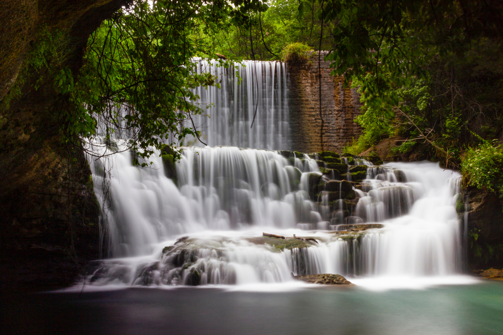 Mirror Lake Falls is one of the best waterfalls in Arkansas.