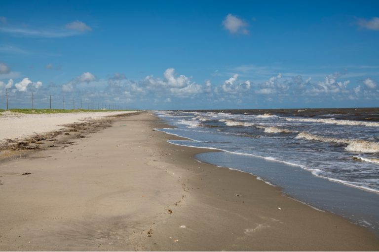 7 Best Beaches in Louisiana You Shouldn’t Miss - Southern Trippers