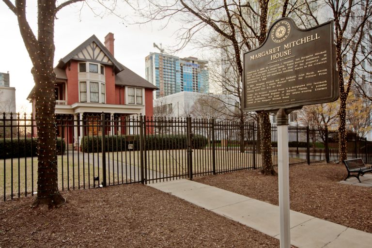 16-romantic-ideas-for-a-date-night-in-atlanta-southern-trippers