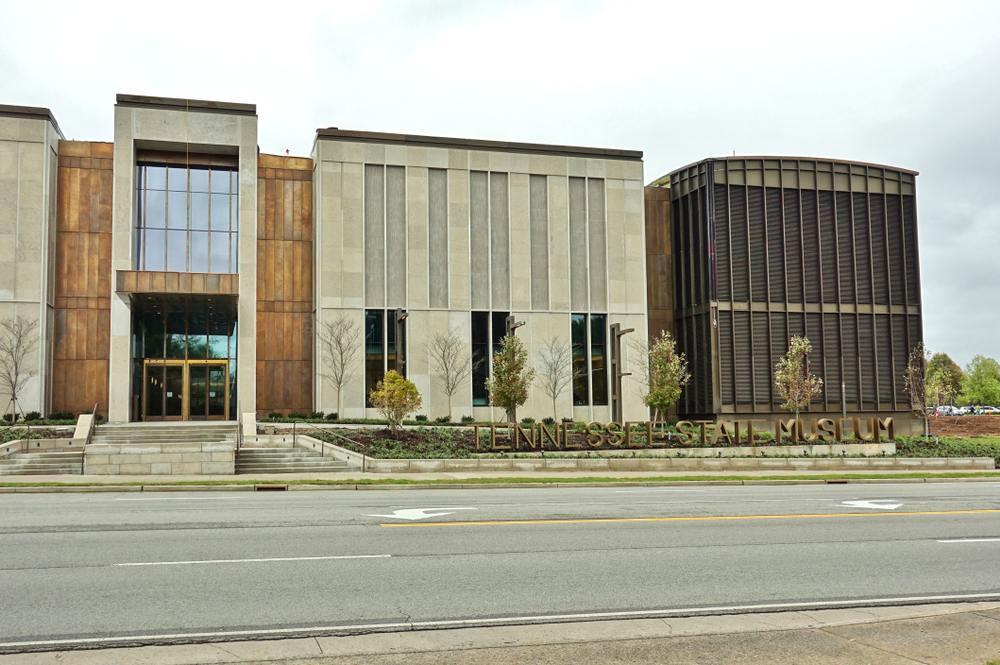 outside of the tennessee state museum on road