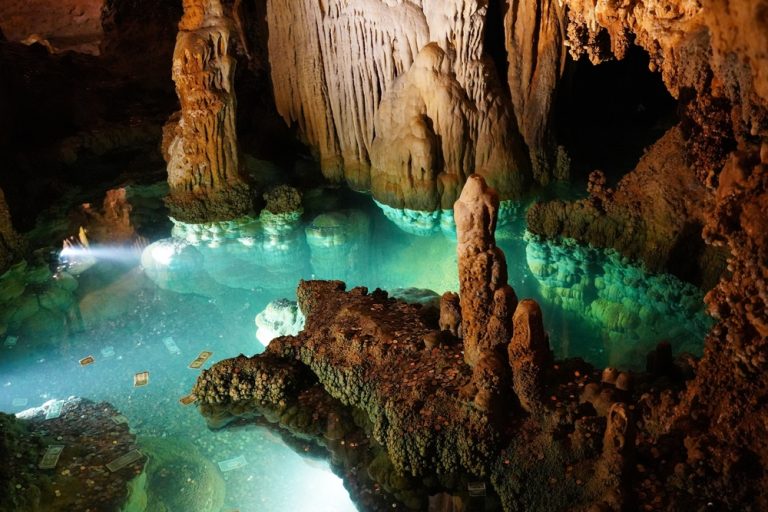 9 Cool Caves And Caverns In Virginia You Must See - Southern Trippers