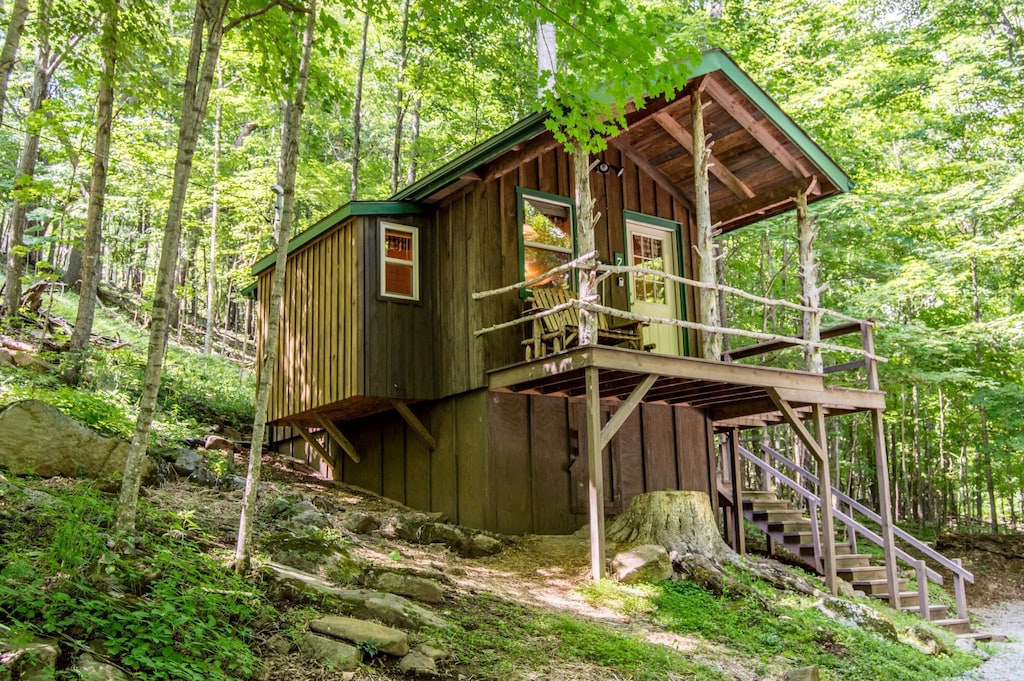 Glamping in the Virginia Mountains 