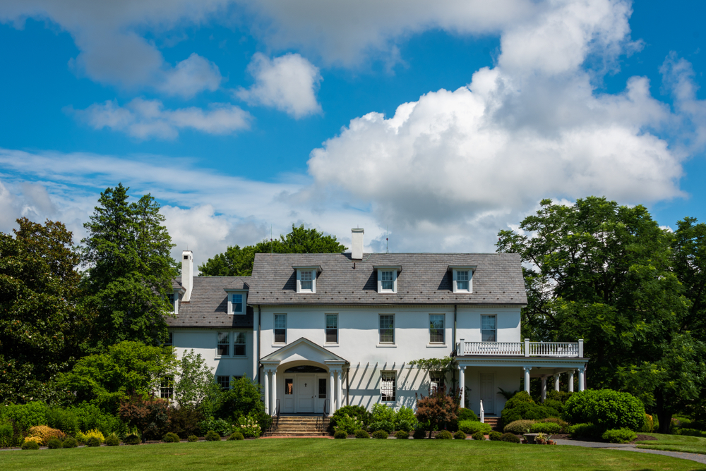 The River Farm House in Alexandria 