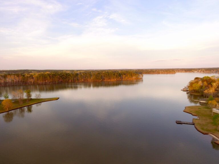 12 Best Lakes in You Must Visit! Southern Trippers