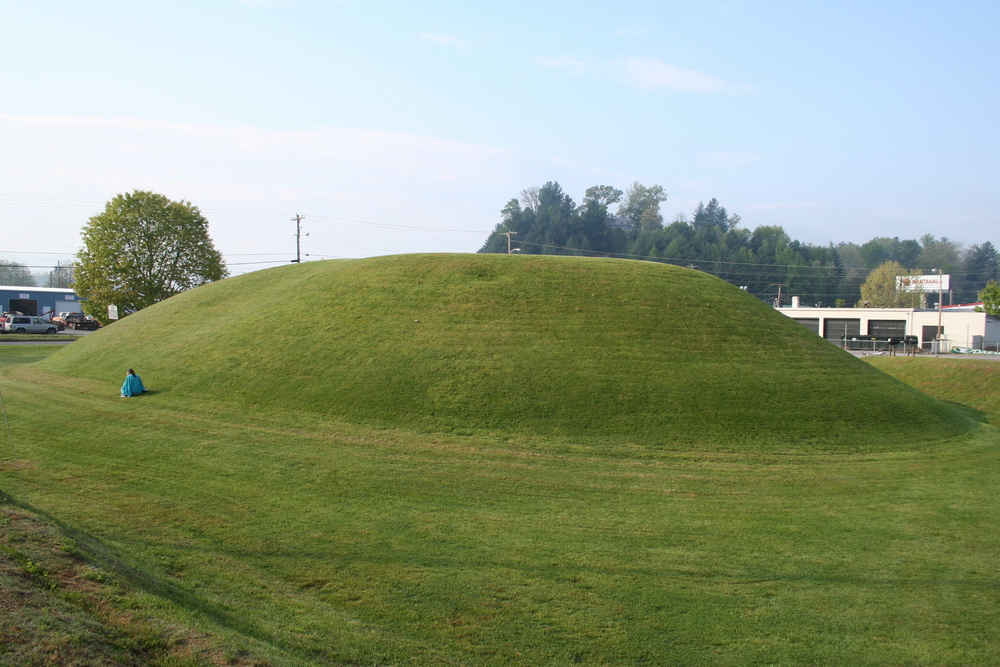 Green grass over the Nikwasi Mound in Franklin, NC