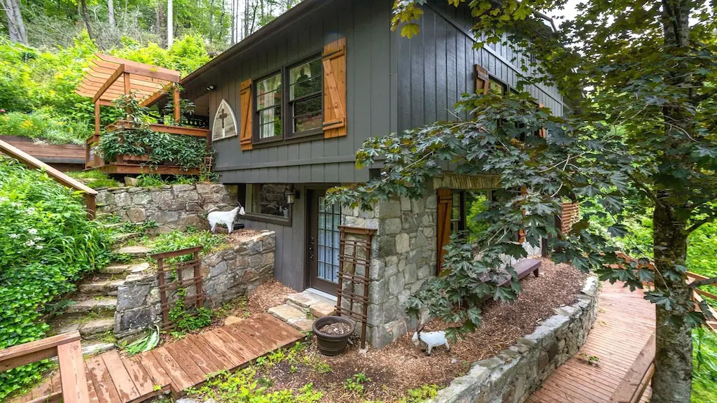 best cabins in Asheville waterfall cabin