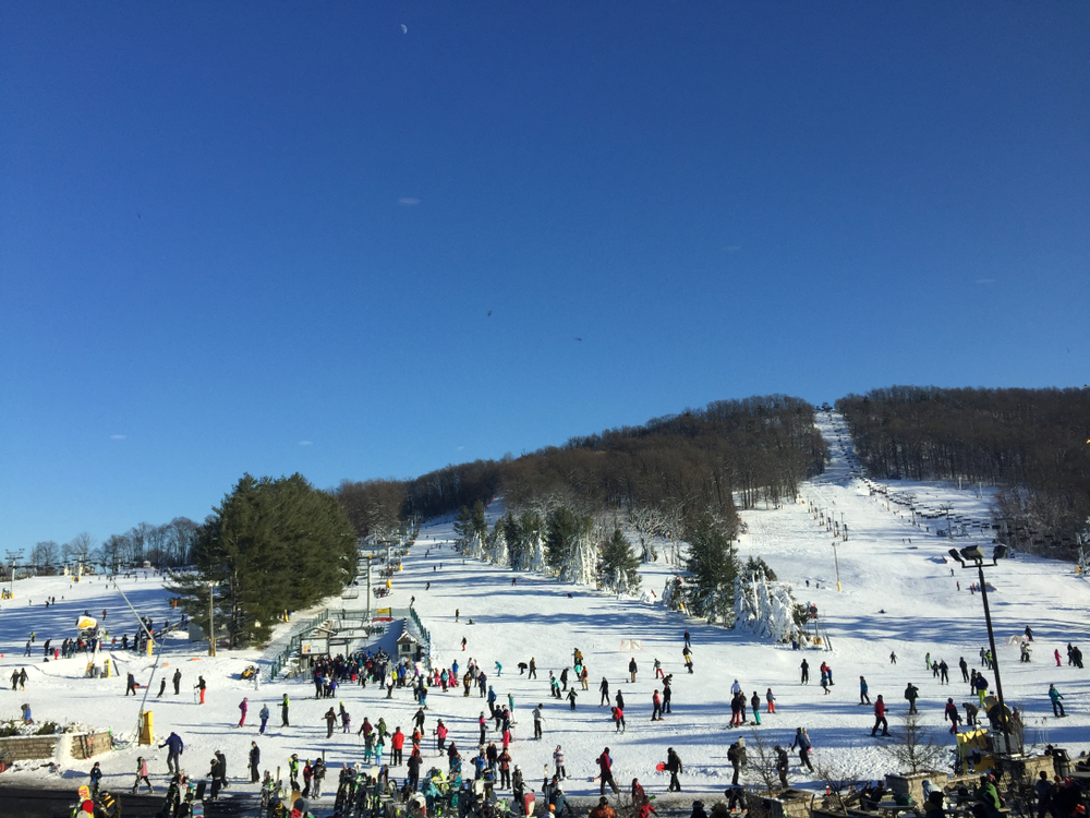 family skiing in Virginia 