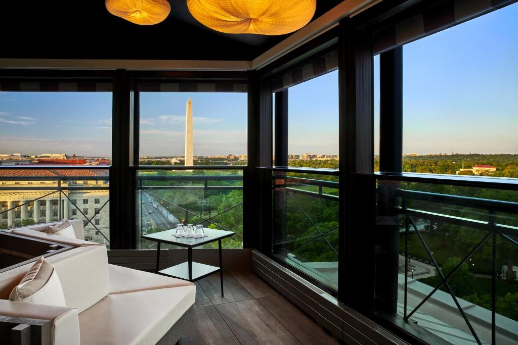 best boutique hotels in Washington DC with beautiful views from the dining room 