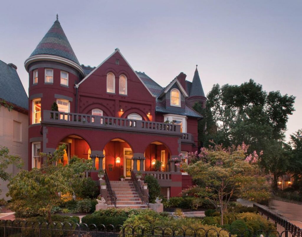 best boutique hotels in Washington DC Cozy and modern B&B at twilight 