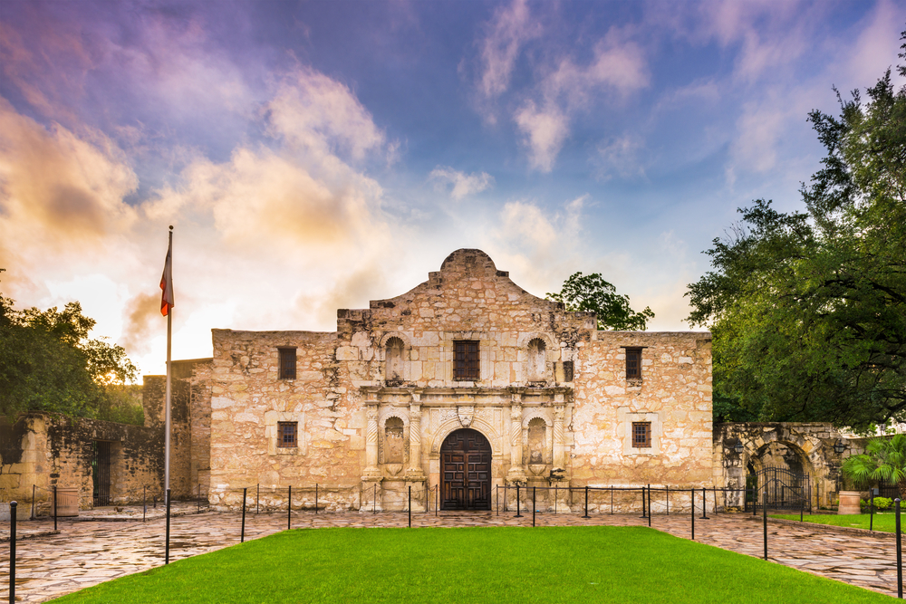 The alamo is one of the best things to do in Texas 