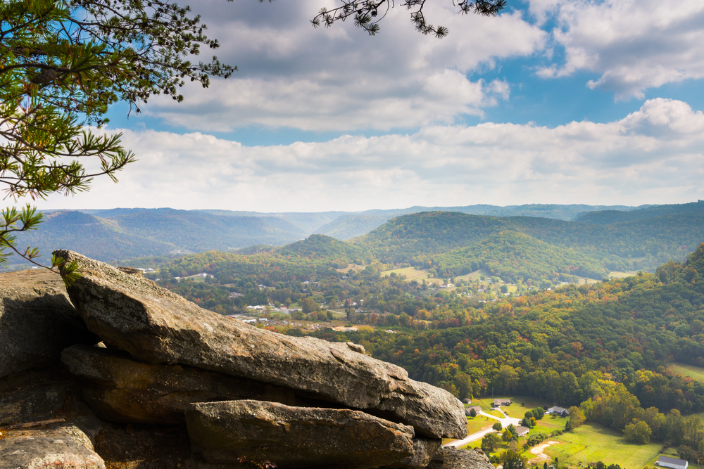 view over the appalachian foot hills in berea kentucky, one of the best small towns in kentucky 