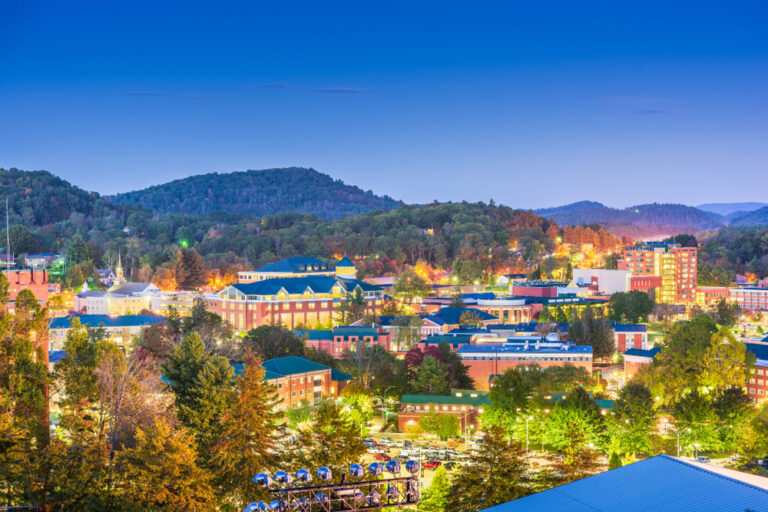15 Best North Carolina Mountain Towns You Must Visit Southern Trippers
