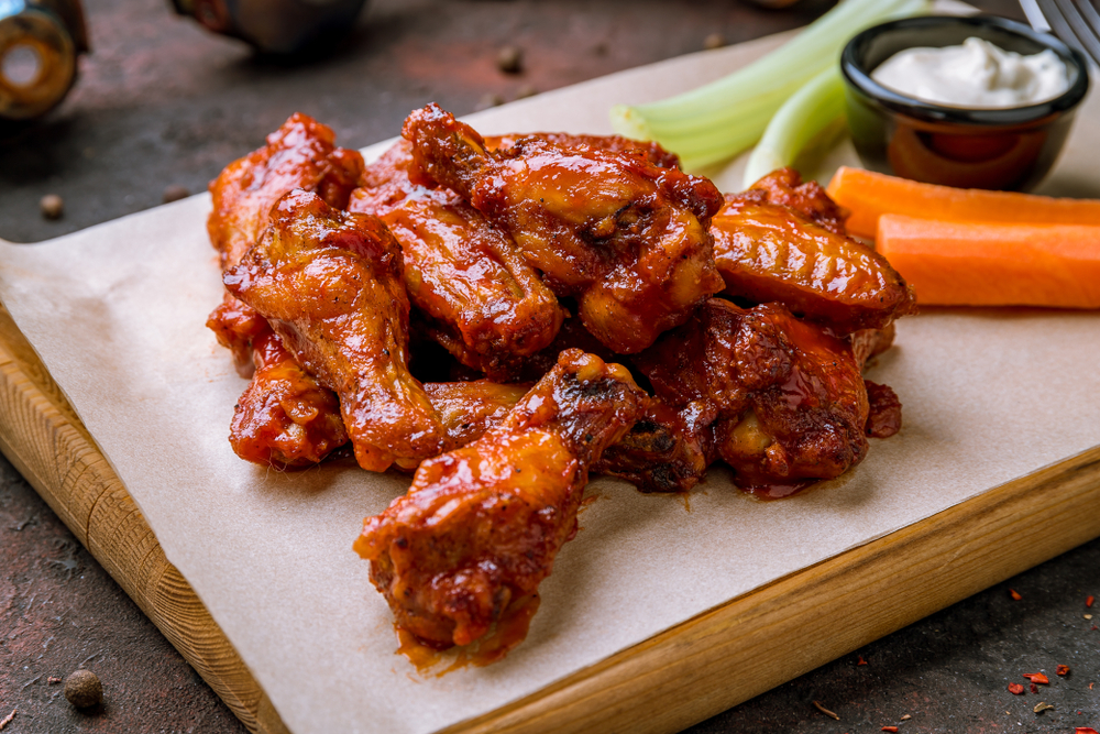 Chicken wings with ranch celery and carrots 