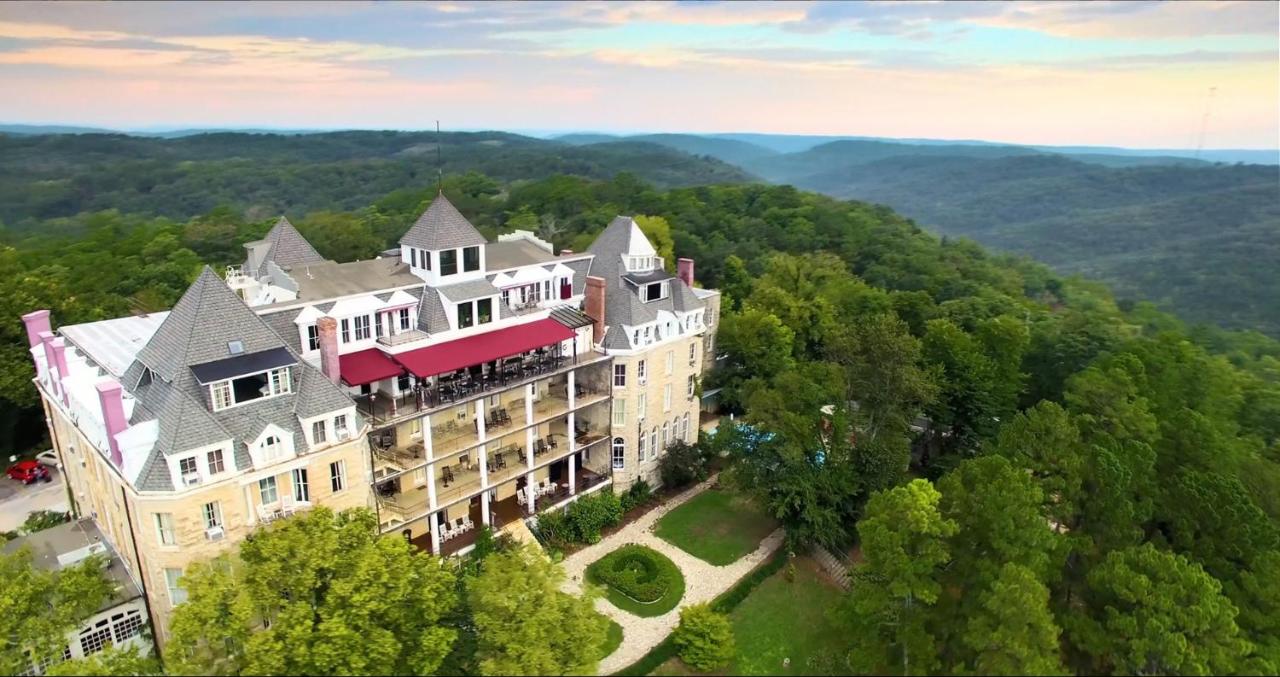 one of the best resorts in arkansas in the mountains