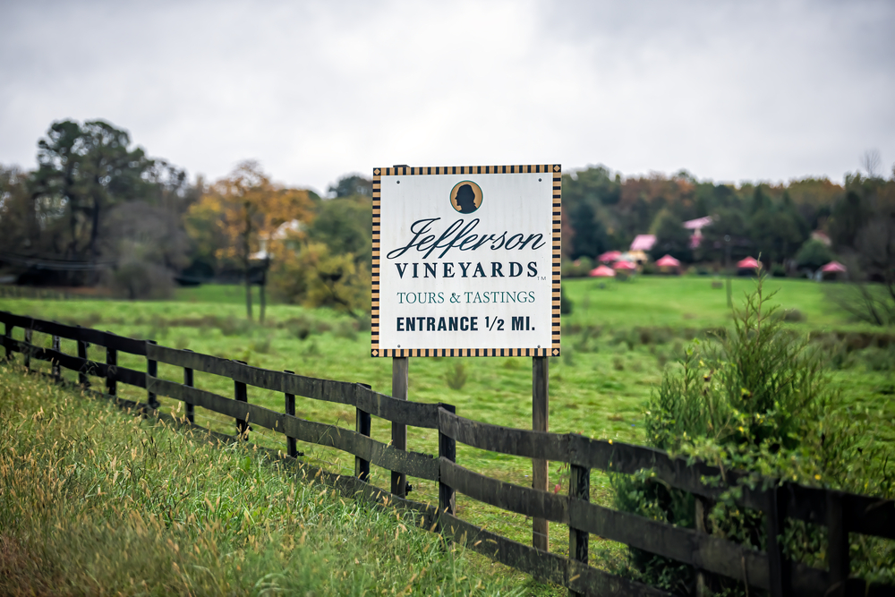 Jefferson Vineyards tours and tastings entrance sign. 