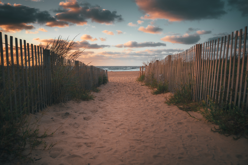 a beautiful sunset at one of the best beaches in Maryland 