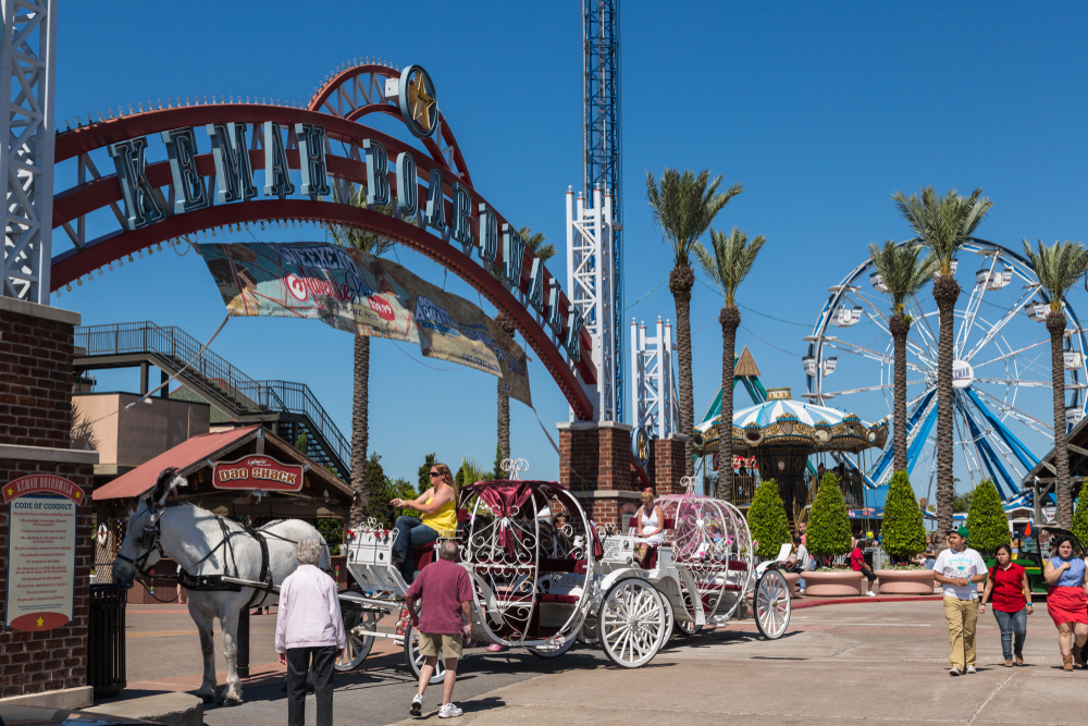 The entry to Kemah Boardwalk, one of the best attractions for kids in Houston Texas. 