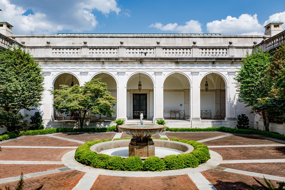 Courtyard garden, designed in Italian Renaissance style, of the Smithsonian Freer Gallery of Art located on the National Mall