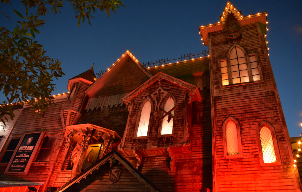 8 Best Haunted Houses in North Carolina You Must Visit Southern Trippers