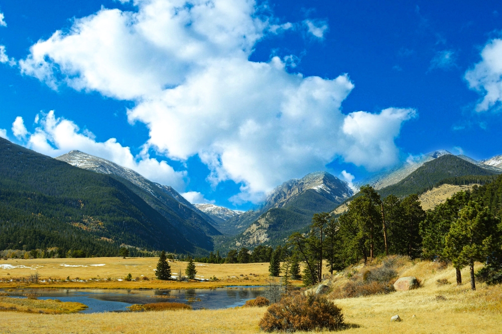 At the base of Denver, which is one of the cheapest places to fly from Atlanta, you can find a gateway to the rocky mountains, as seen in this photo. 